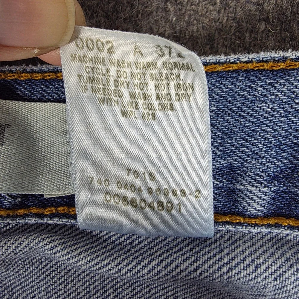 Levis 560 Comfort Fit Jeans Mens 36x33 Blue Medium Wash Tapered Leg‎ Denim Y2K